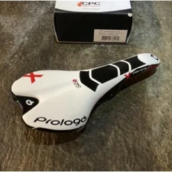 Selle PROLOGO X ZERO 2 CPC NACK Carbon 134mm Blanc & Noir -PERIPHERIQUES Soldes Magasin selle prologo x zero 2 nack cpc carbon 134mm blanc noir 2